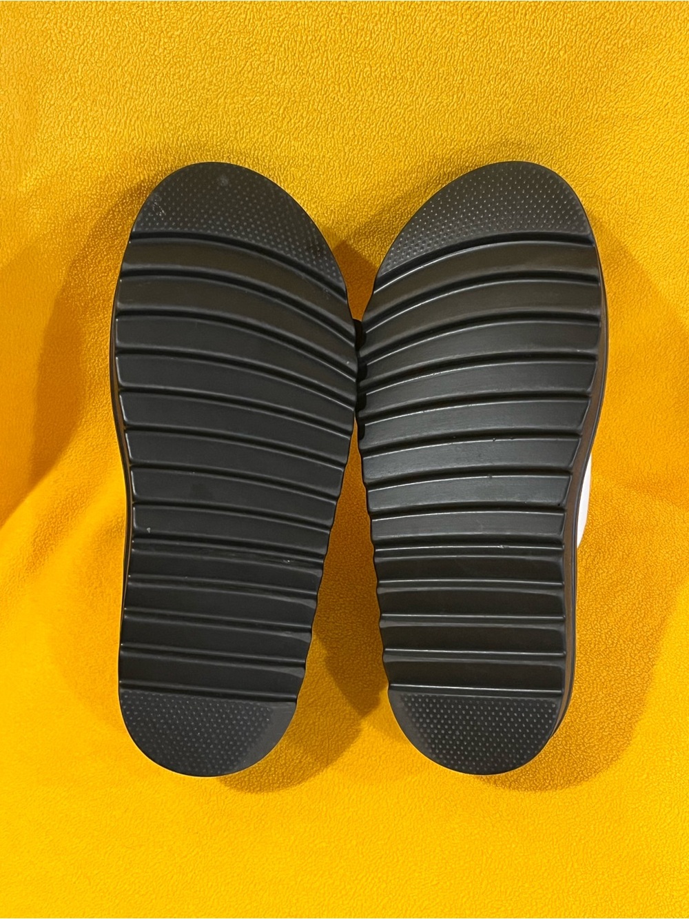 Steve Madden platform slide sandals chunky sole, buckle straps. White, black 8.5 - Picture 9 of 13